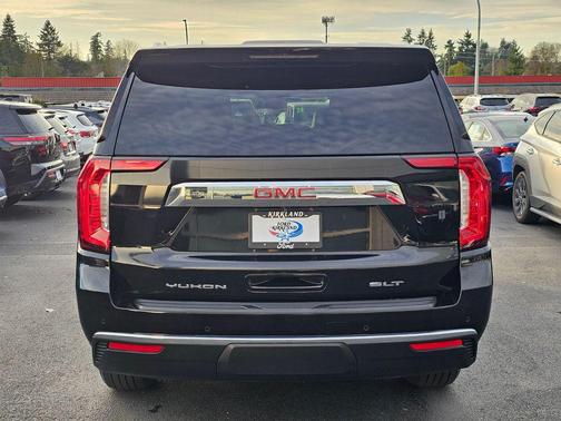 2024 GMC Yukon XL SLT