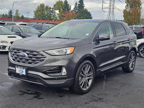 2020 Ford Edge Titanium