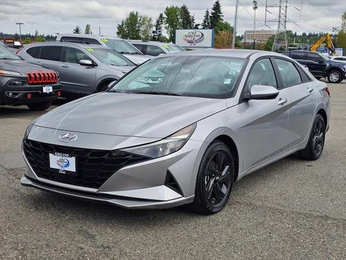 2021 Hyundai ELANTRA SEL
