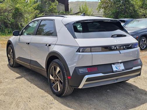 2025 Hyundai IONIQ 5 SEL