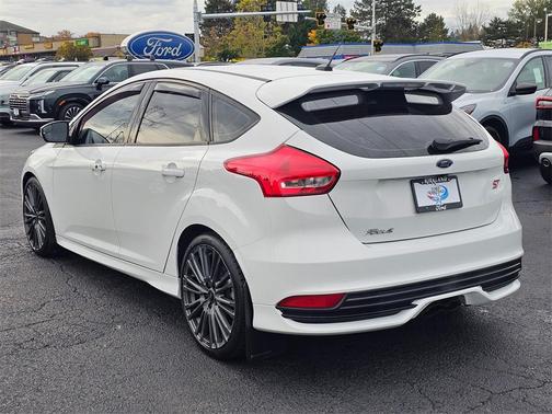 2018 Ford Focus ST 