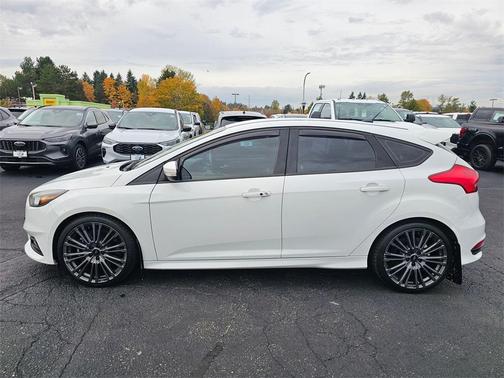 2018 Ford Focus ST