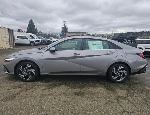 2025 Hyundai ELANTRA Limited