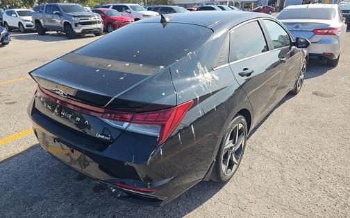 2023 Hyundai ELANTRA Limited