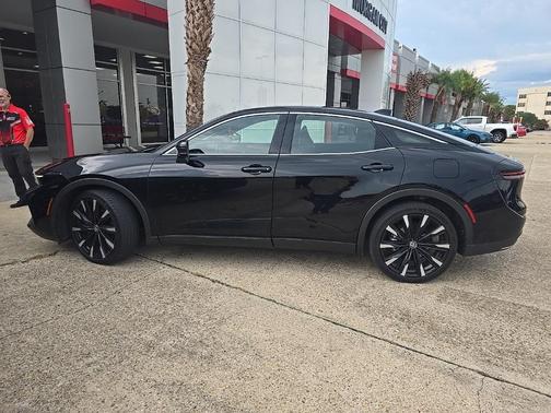 2023 Toyota Crown Platinum