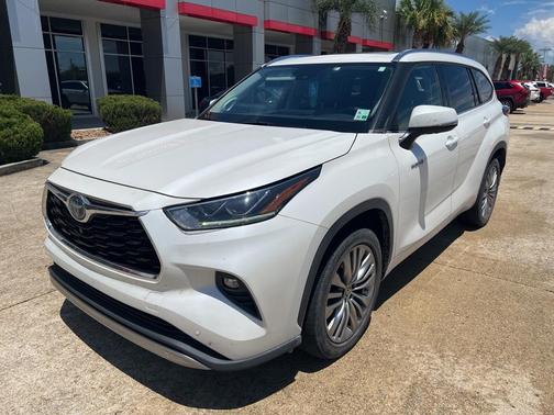 2020 Toyota Highlander Hybrid Platinum