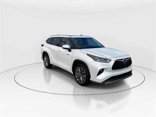 2020 Toyota Highlander Hybrid Platinum