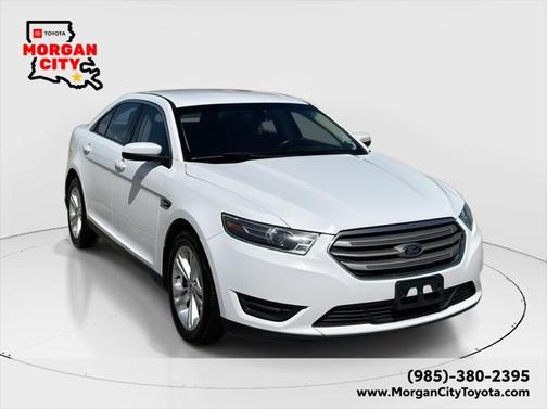 2018 Ford Taurus SEL
