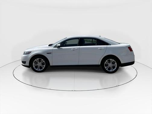 2018 Ford Taurus SEL