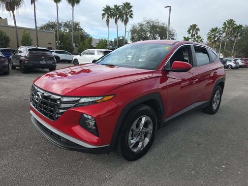 2022 Hyundai TUCSON SE