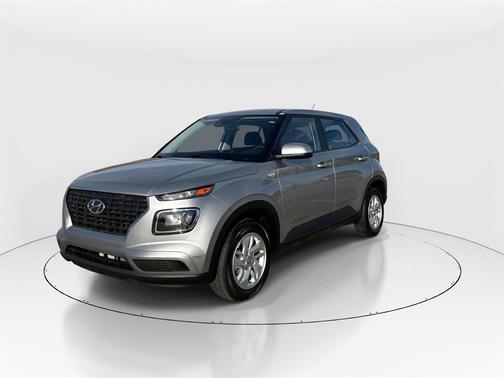 2024 Hyundai VENUE SE