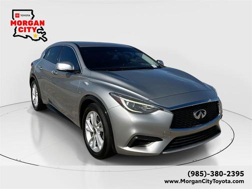 2018 INFINITI QX30 Luxury