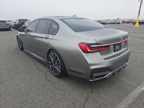 2020 BMW 740 740i