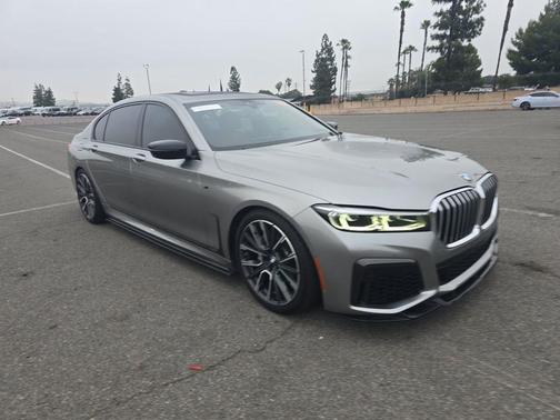 2020 BMW 740 740i