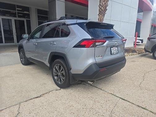 2025 Toyota RAV4 Hybrid XLE Premium