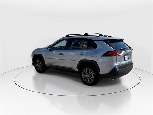2025 Toyota RAV4 Hybrid XLE Premium