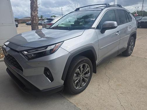 2025 Toyota RAV4 Hybrid XLE Premium