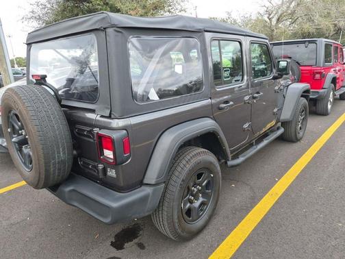 2022 Jeep Wrangler Unlimited Sport