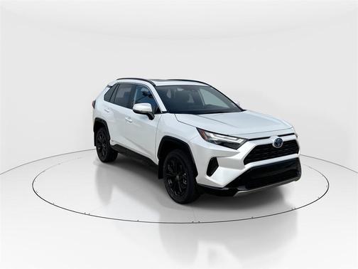 2023 Toyota RAV4 Hybrid SE
