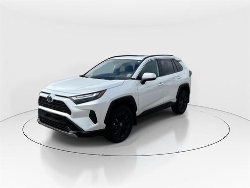 2023 Toyota RAV4 Hybrid SE