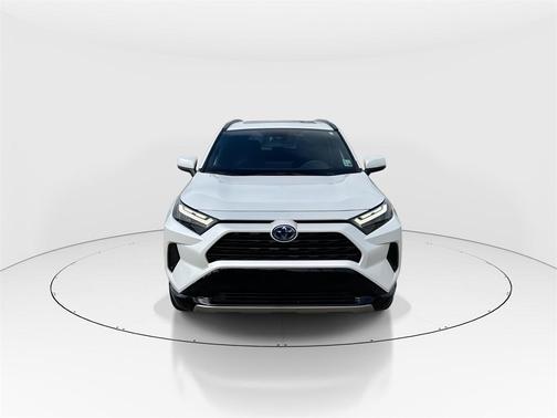 2023 Toyota RAV4 Hybrid SE