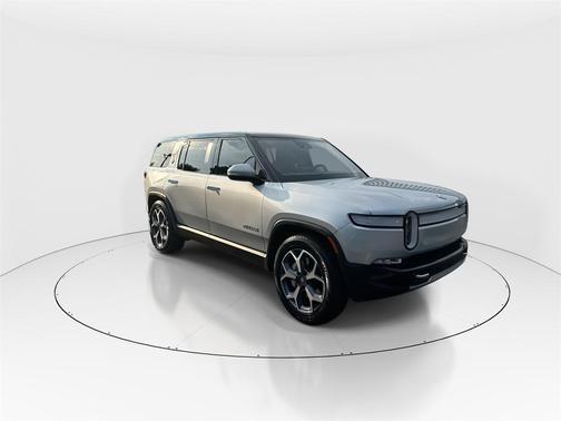 2024 Rivian R1S Adventure