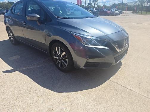 2021 Nissan Versa 1.6 SV