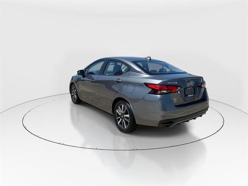 2021 Nissan Versa 1.6 SV