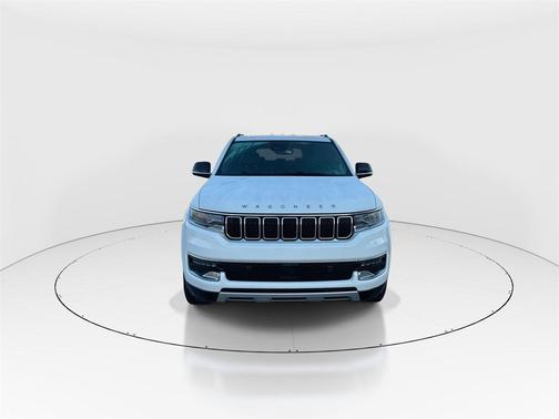 2023 Jeep Wagoneer L Series II 4x2