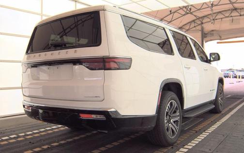 2023 Jeep Wagoneer L Series II 4x2