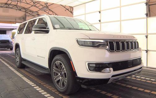 2023 Jeep Wagoneer L Series II 4x2