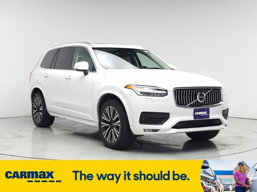 2021 Volvo XC90 T6 Momentum