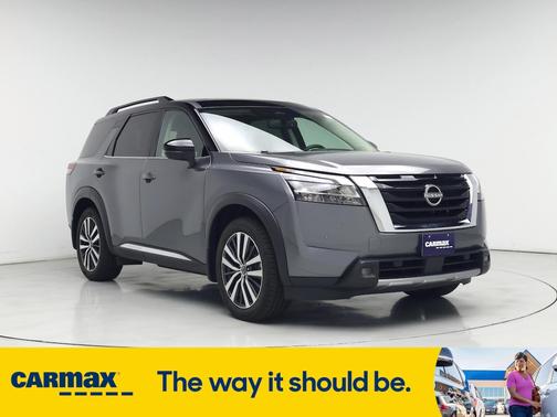 2022 Nissan Pathfinder Platinum