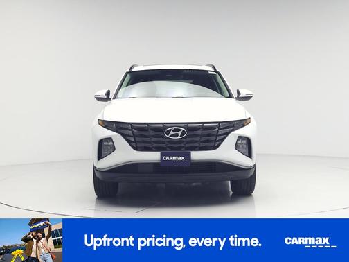 White 2022 Hyundai TUCSON SEL
