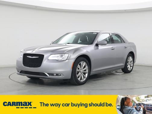 2017 Chrysler 300 Limited