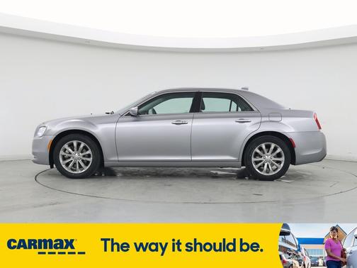 2017 Chrysler 300 Limited