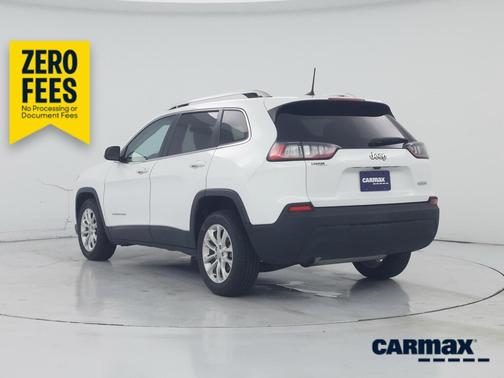 White 2019 Jeep Cherokee Latitude