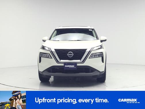 White 2022 Nissan Rogue SV