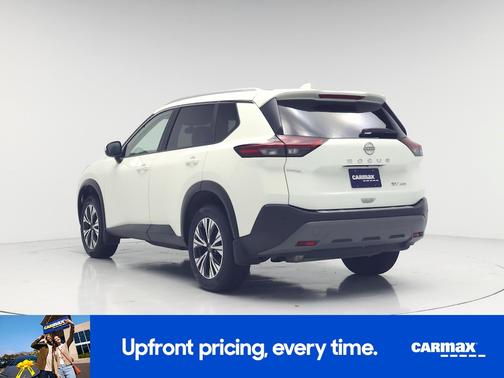 White 2022 Nissan Rogue SV