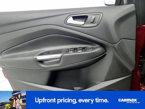 Red 2017 Ford Escape SE