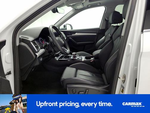 White 2024 Audi Q5 S-Line Premium