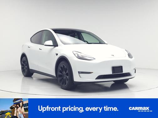 White 2023 Tesla Model Y Long Range