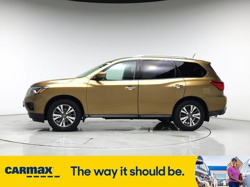 2017 Nissan Pathfinder S