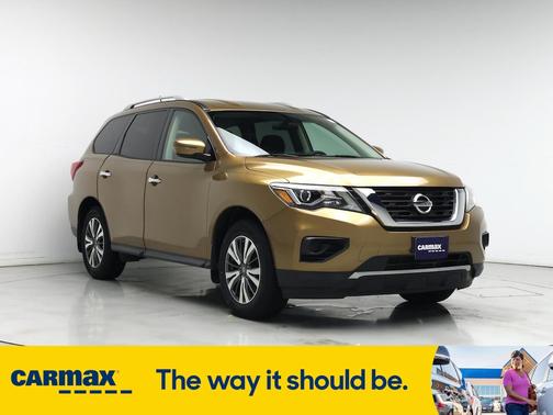 2017 Nissan Pathfinder S