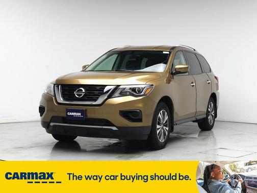 2017 Nissan Pathfinder S