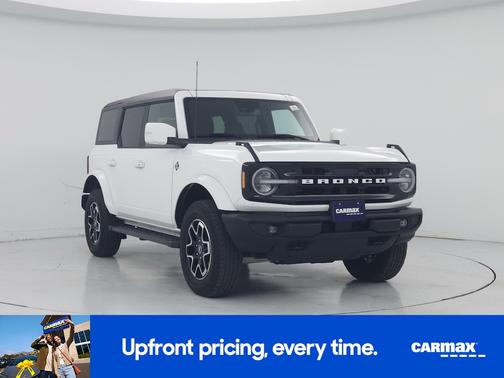 White 2024 Ford Bronco Outer Banks