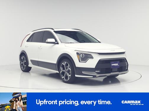 White 2023 Kia Niro EX Touring