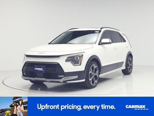 White 2023 Kia Niro EX Touring