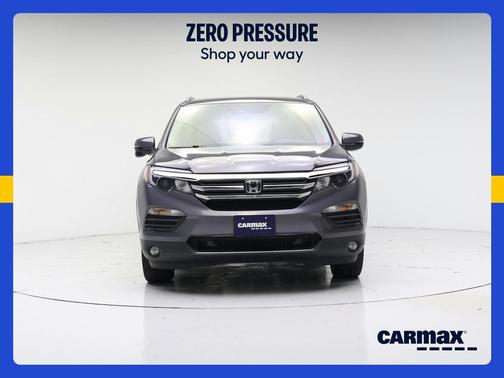 Gray 2017 Honda Pilot Touring