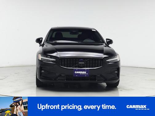 2024 Volvo S60 B5 Plus Black Edition